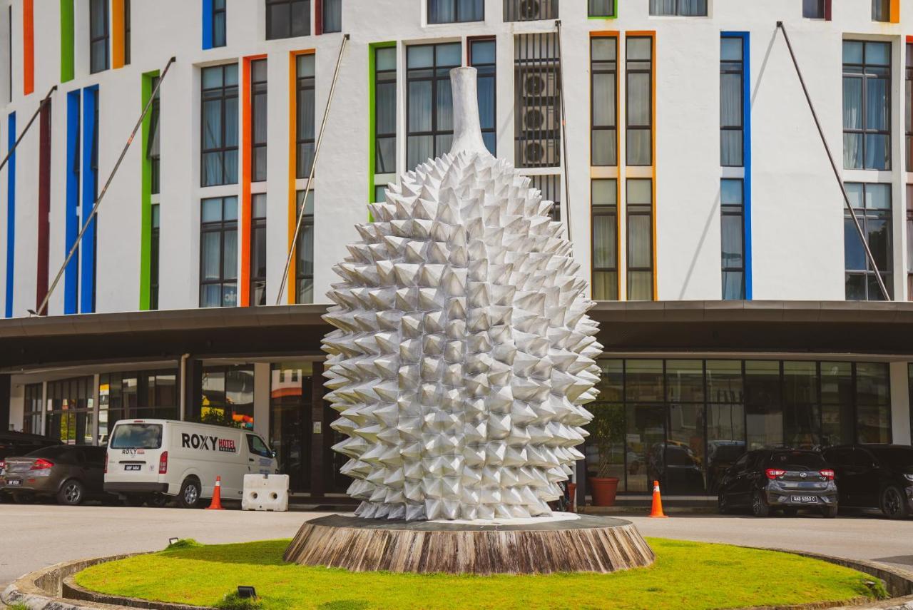 Roxy Hotel Serian Εξωτερικό φωτογραφία