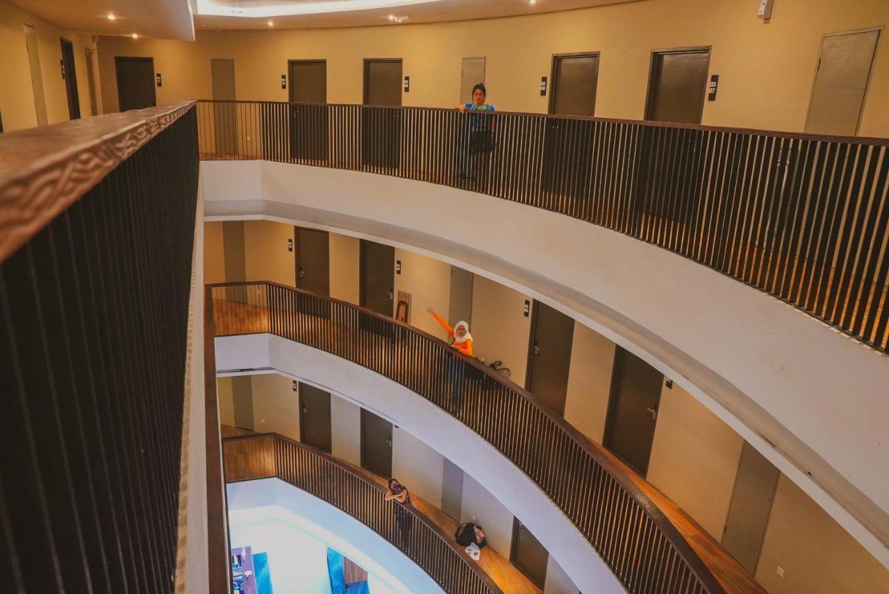 Roxy Hotel Serian Εξωτερικό φωτογραφία