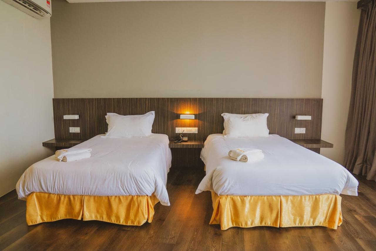 Roxy Hotel Serian Εξωτερικό φωτογραφία