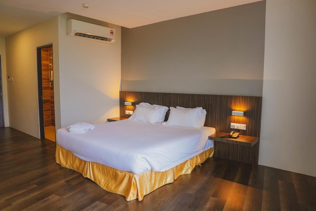 Roxy Hotel Serian Εξωτερικό φωτογραφία