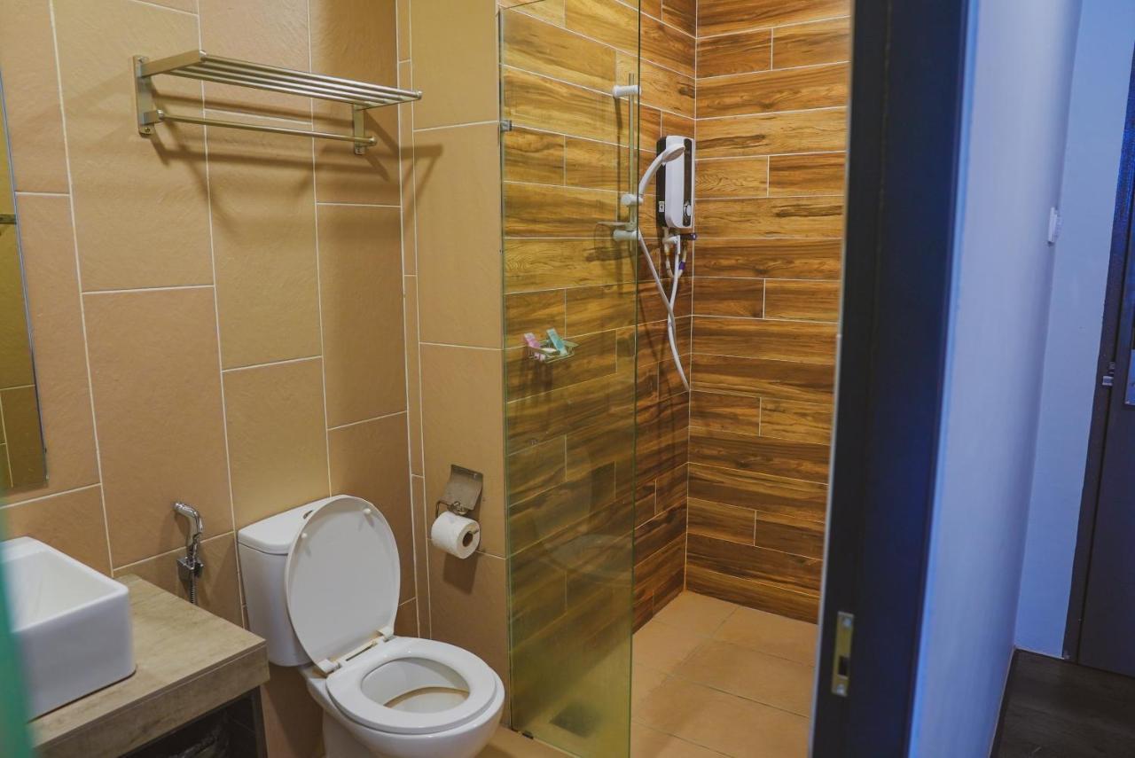 Roxy Hotel Serian Εξωτερικό φωτογραφία