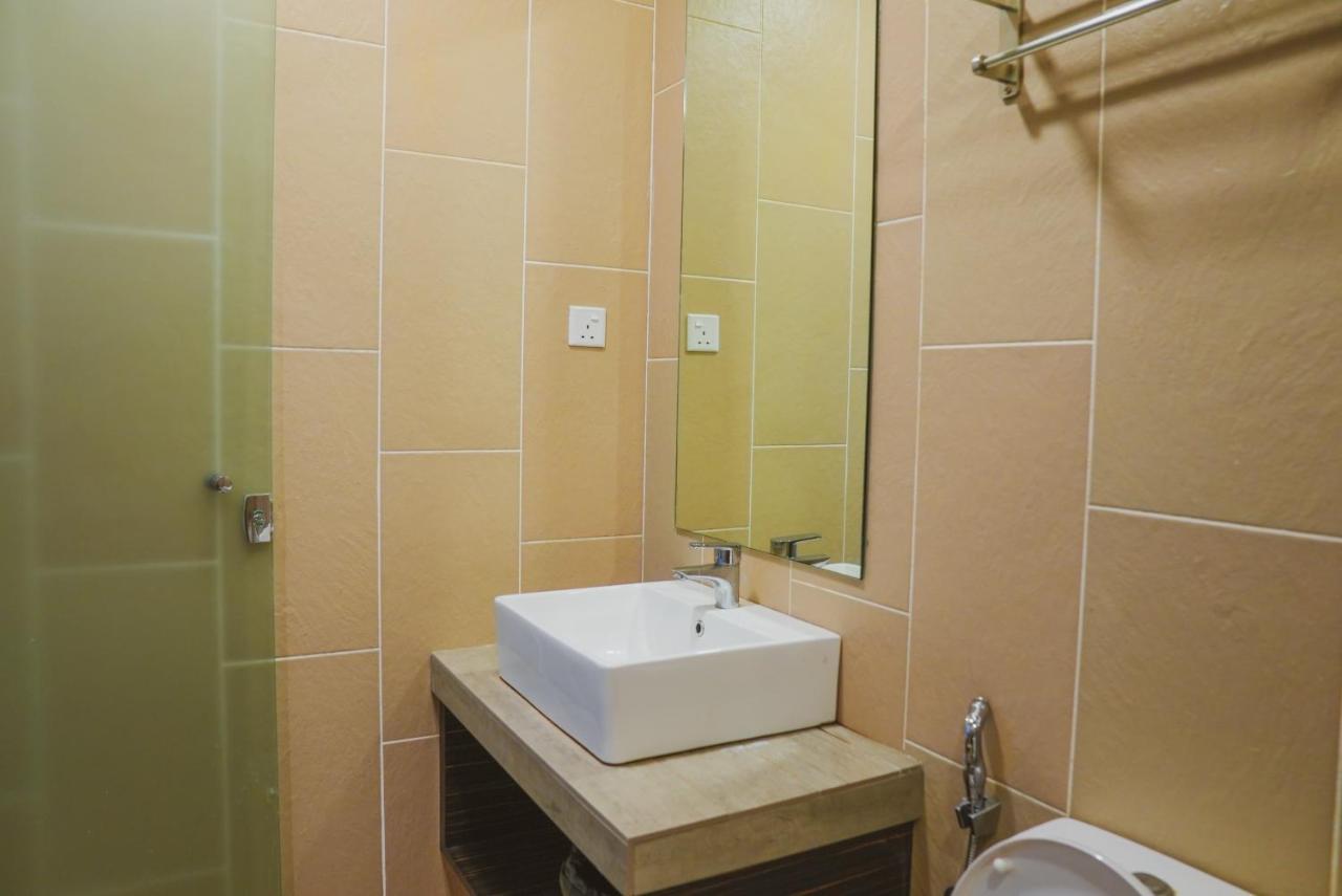 Roxy Hotel Serian Εξωτερικό φωτογραφία