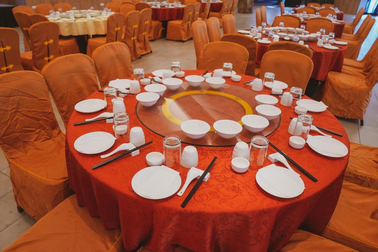 Roxy Hotel Serian Εξωτερικό φωτογραφία