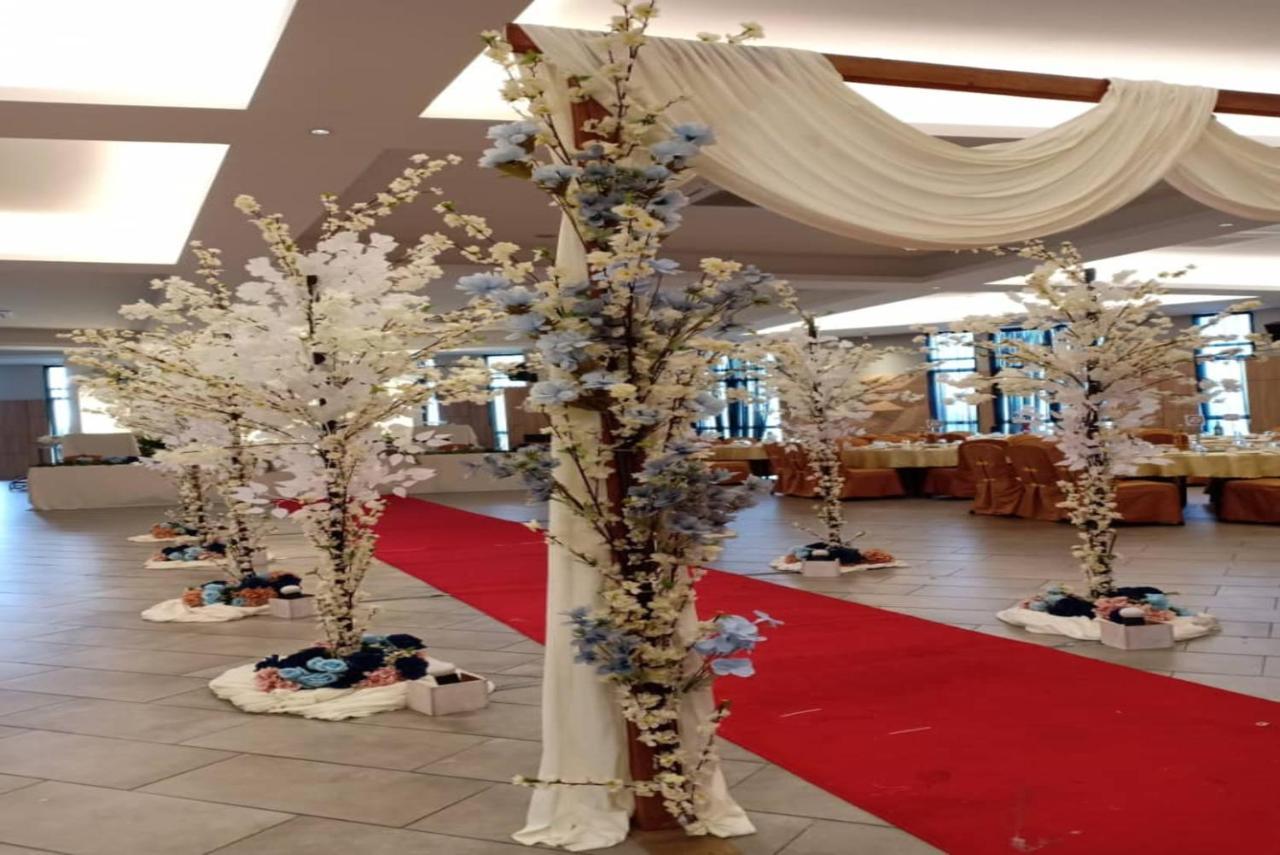 Roxy Hotel Serian Εξωτερικό φωτογραφία