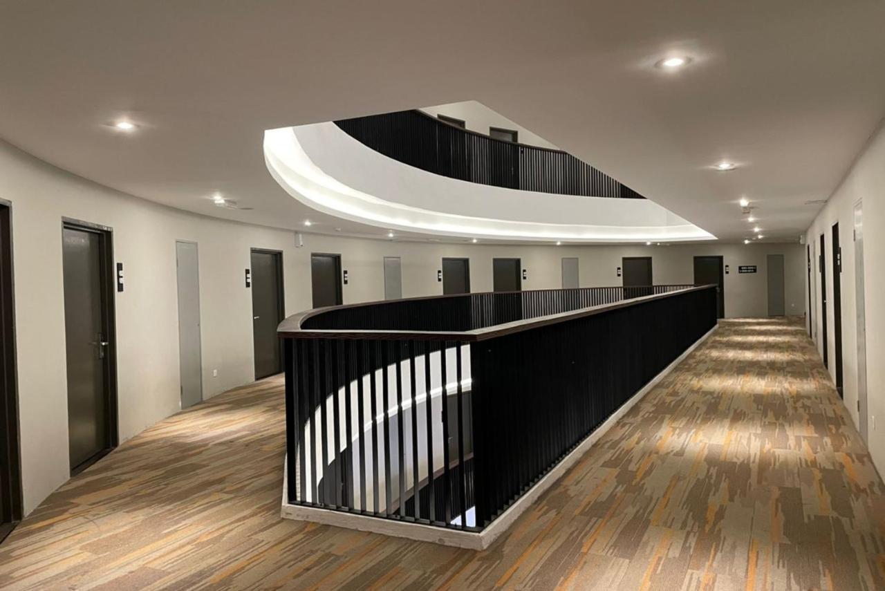 Roxy Hotel Serian Εξωτερικό φωτογραφία